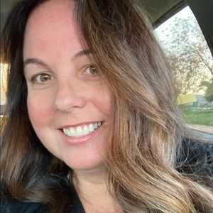 Meet your Posher, Cynthia